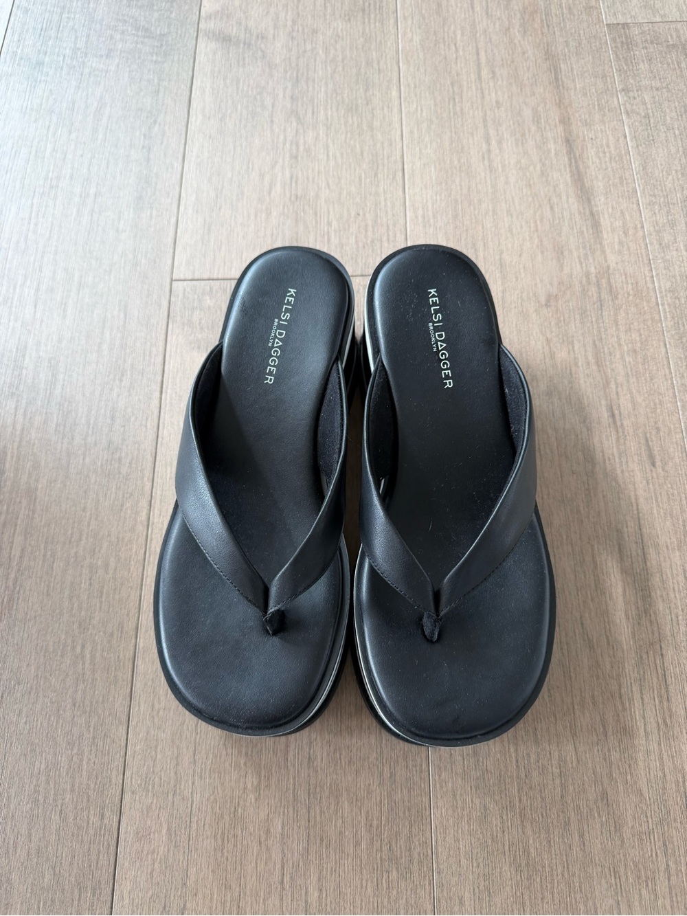 Kelsi Dagger Wedge Flip Flop, Size 7.5